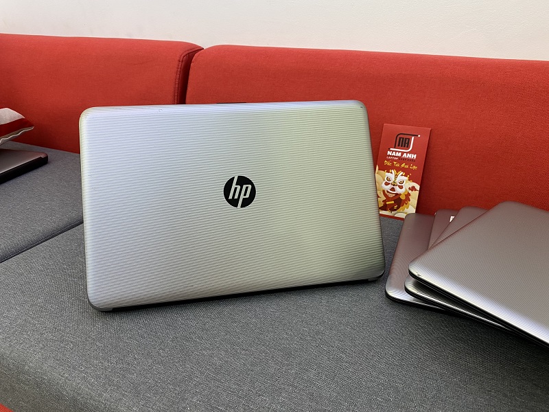 HP Notebook 15 có phím số phụ, mỏng nhẹ