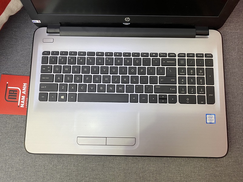 HP Notebook 15 có phím số phụ, mỏng nhẹ