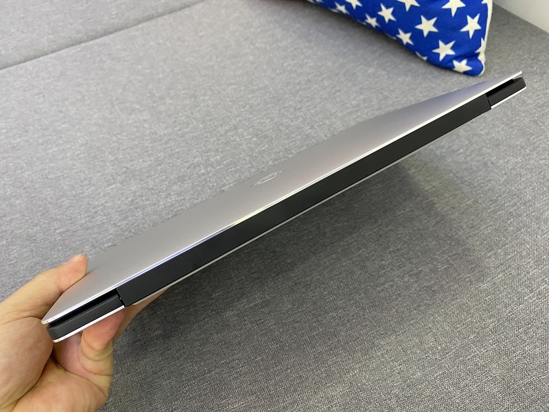 DELL XPS 13 7390 Ultrabook siêu mỏng