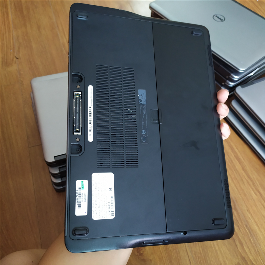 Dell Latitude E7240 I7 4600U, 4GB, SSD 256GB, HD LED