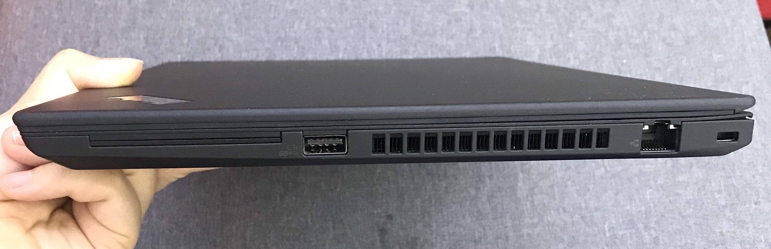 Lenovo Thinkpad T490 i7 Ultrabook mỏng nhẹ VGA rời