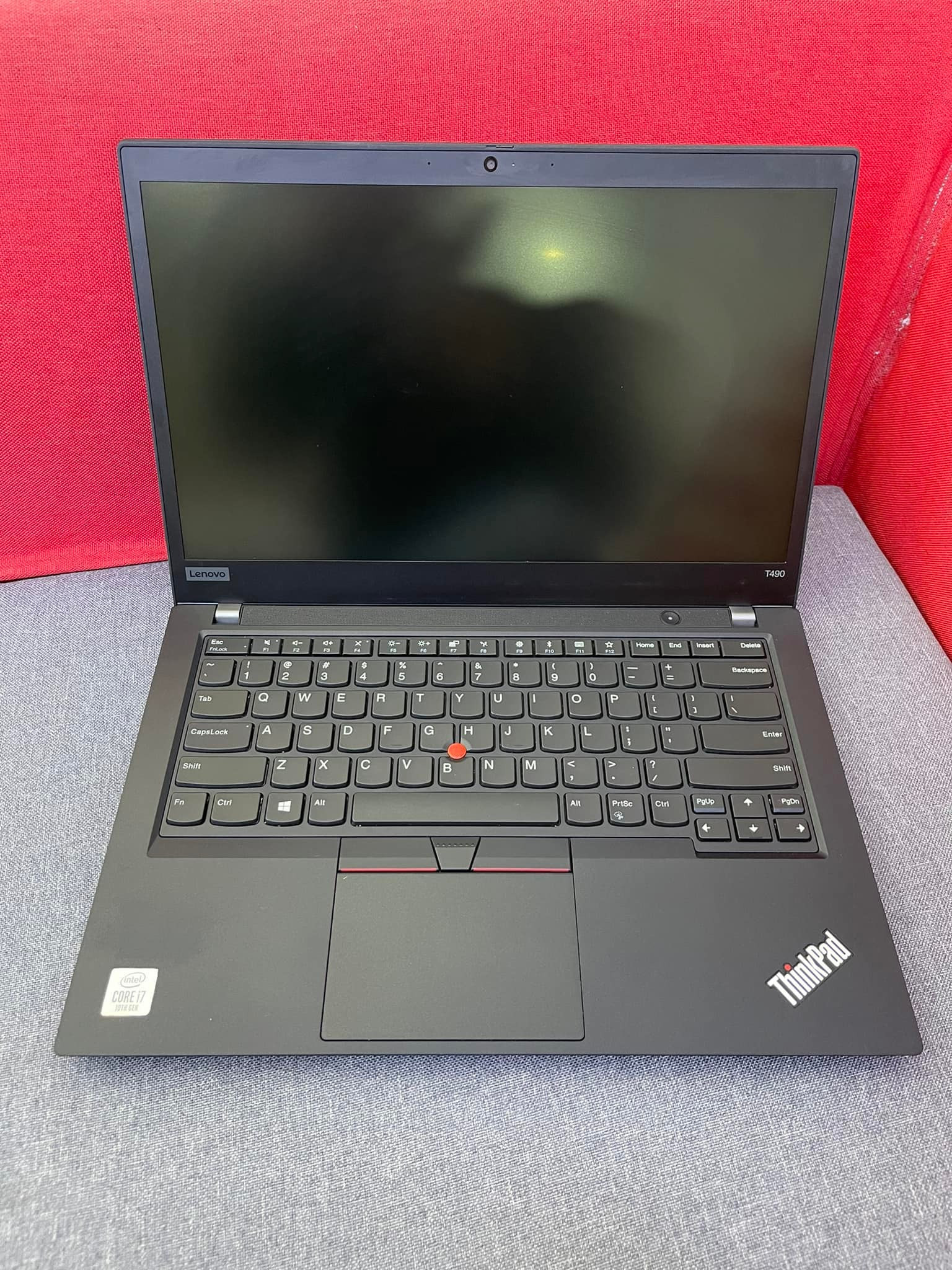 Lenovo Thinkpad T490 i7 Ultrabook mỏng nhẹ VGA rời